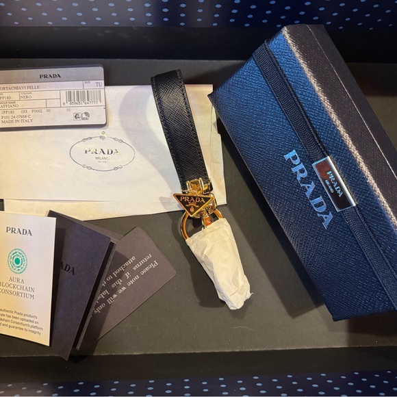 Prada Saffiano Black and Gold Leather Key Ring - Picture 3 of 4